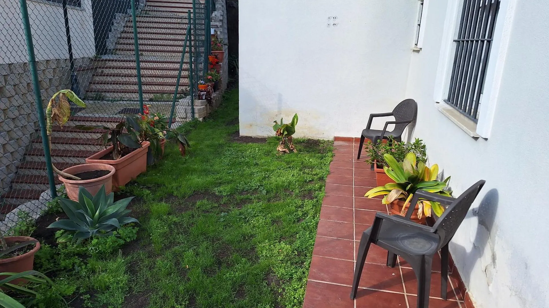 Apartment Apartamento Con Jardin La Linea de la Concepcion